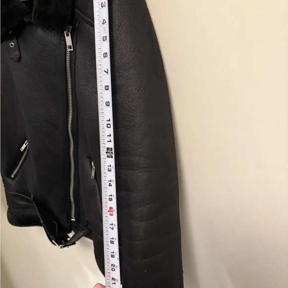 Zara Women's Black Faux Shearling Bomber Jacket - Picture 9 of 9